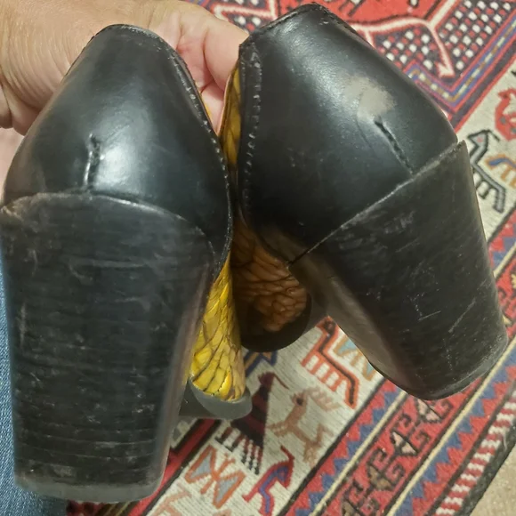 John fluevog size 7.5 entrance room shoes - Picture 4 of 6